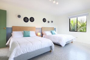 Quadruple Room | Down comforters, free WiFi, bed sheets - Soy Local Guatapé (El Peñol)