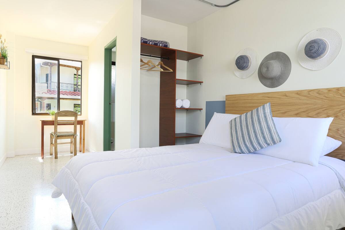 Double Room | Gebar bulu kapas, Wi-fi percuma, cadar katil 