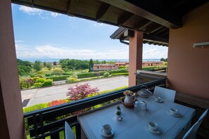 Family Apartment | Terrace/patio - Appartamento le Terrazze Soiano (Soiano del Lago)