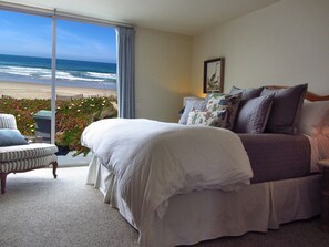 5 bedrooms, iron/ironing board, travel crib, free WiFi