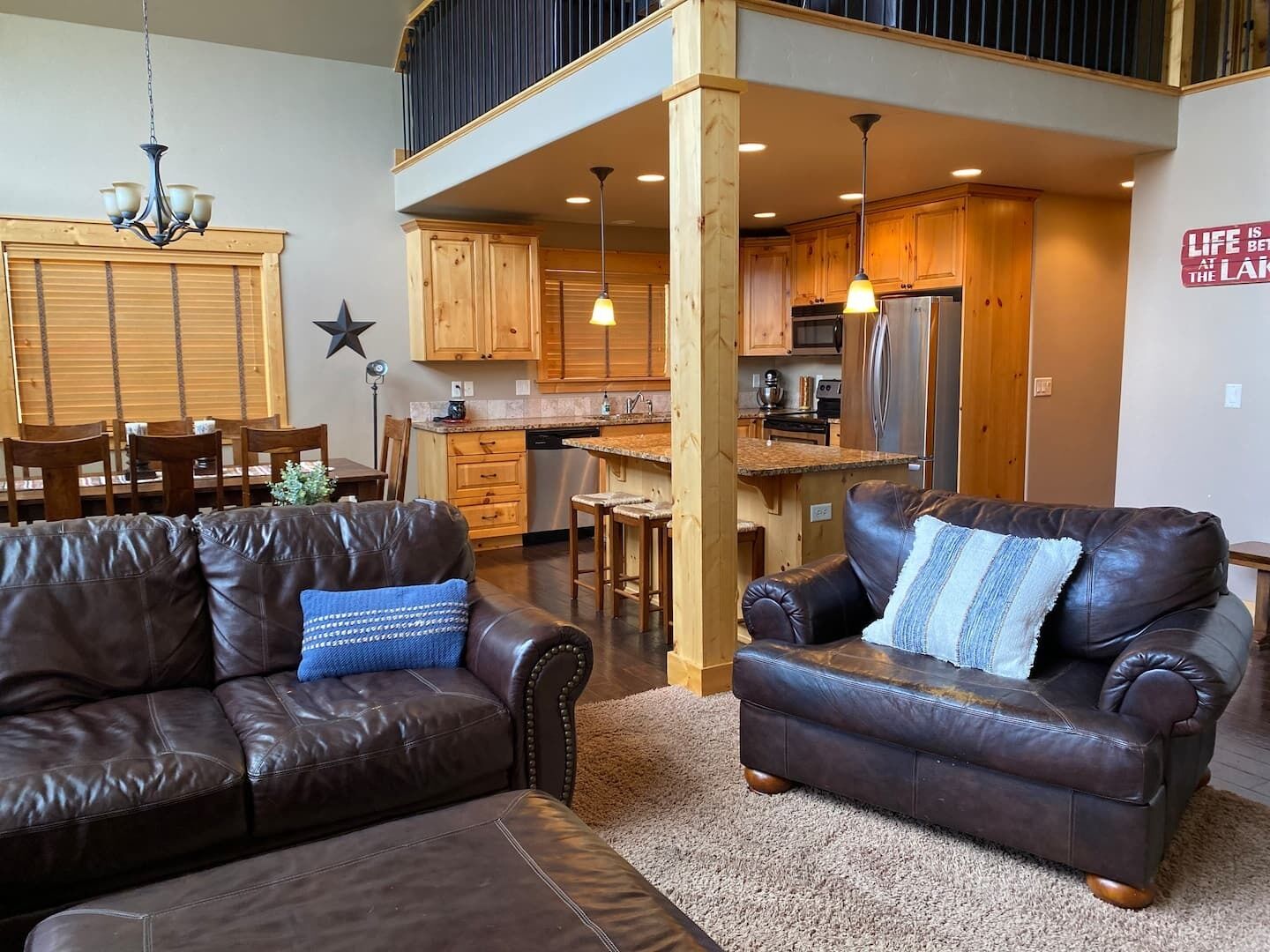 Mort's Cabin is cozy and comfortable with beautiful  views of the mountains. 