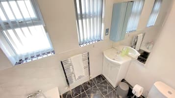 Salle de bain commune