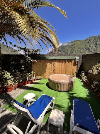 Bañera de hidromasaje exterior