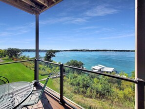Outdoor dining - Sun Rays and Lake Days in the Brooklyn at Bridges Bay Resort (Arnolds Park)