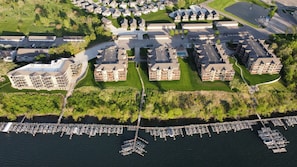 Exterior - Sun Rays and Lake Days in the Brooklyn at Bridges Bay Resort (Arnolds Park)