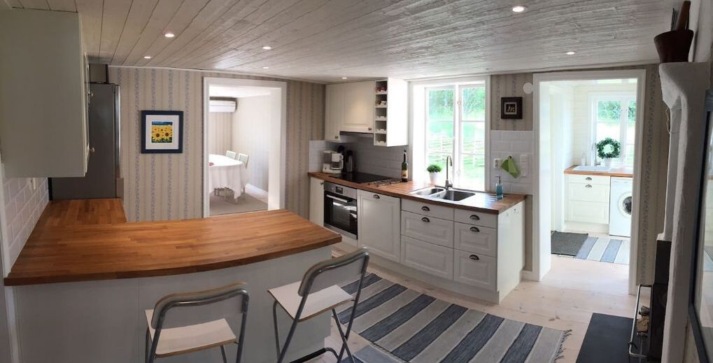 Matbord och köksöar