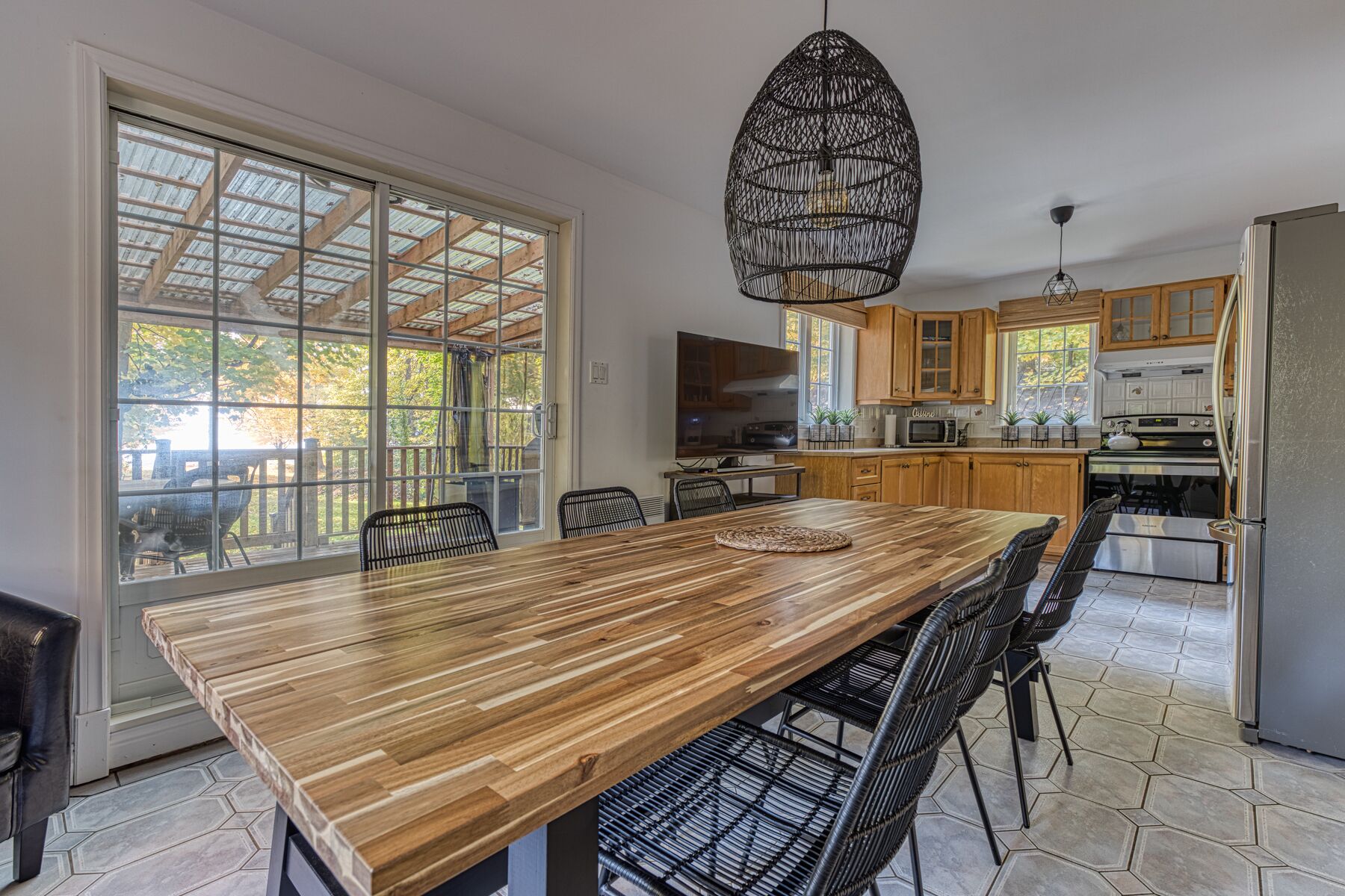 Chalet bord de l'eau avec plage à deux pas de la ville Québec!