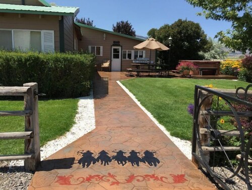 Experience the difference in luxury Ranch accomodations