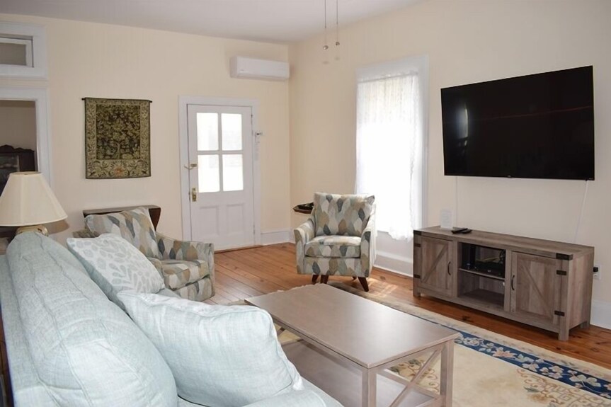Sage House-historic Downtown Location - Chincoteague, VA