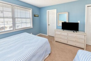 10 bedrooms, iron/ironing board, WiFi, bed sheets