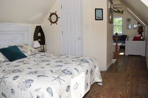 4 室のベッドルーム、アイロン / アイロン台、WiFi (無料)、ベッドシーツ