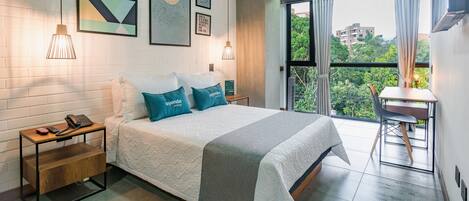 Double Room | Hypo-allergenic bedding, minibar, in-room safe, desk