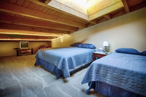 3 bedrooms, desk, free WiFi, bed sheets