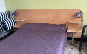 2 habitaciones, tabla de planchar con plancha y wifi