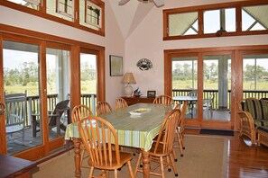 Dining - Scooby Dunes- Waterview w/Shared Water Access (Chincoteague)
