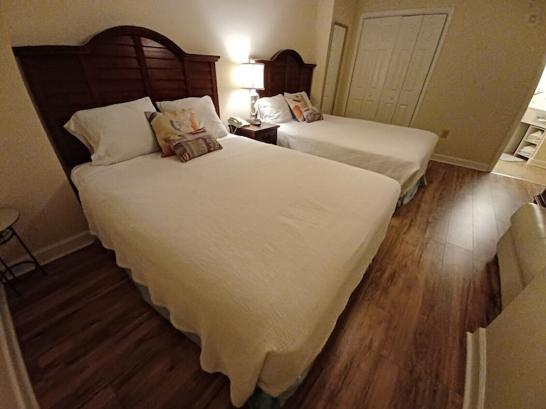 Small Family Getaway-couples Retreat-book Now! Strong Wifi - Super Clean - Myrtle Beach, SC