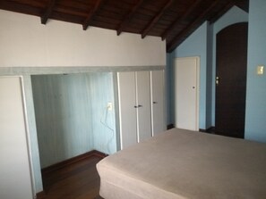 3 soveværelser, skrivebord, strygejern/strygebræt, gratis Wi-Fi