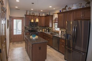 Mikrobølgeovn, ovn og oppvaskmaskin