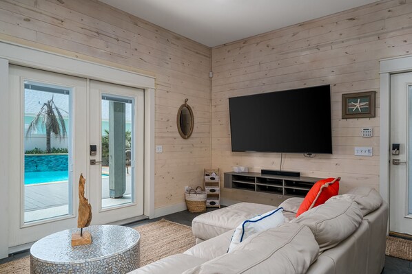 Smart TV, stereo - Coastal Townie Near the Beach with a Heated POOL! (Port Aransas)