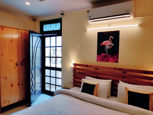 HOTEL CORBETT REGENCY 