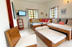 1 habitación y caja de seguridad en la habitación 