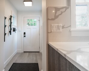 Interior - Work? Play? Wedding?  5 ✪ Stay in Historic District (Wilmington)