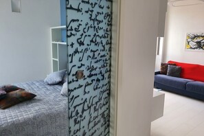 1 室のベッドルーム、WiFi、ベッドシーツ