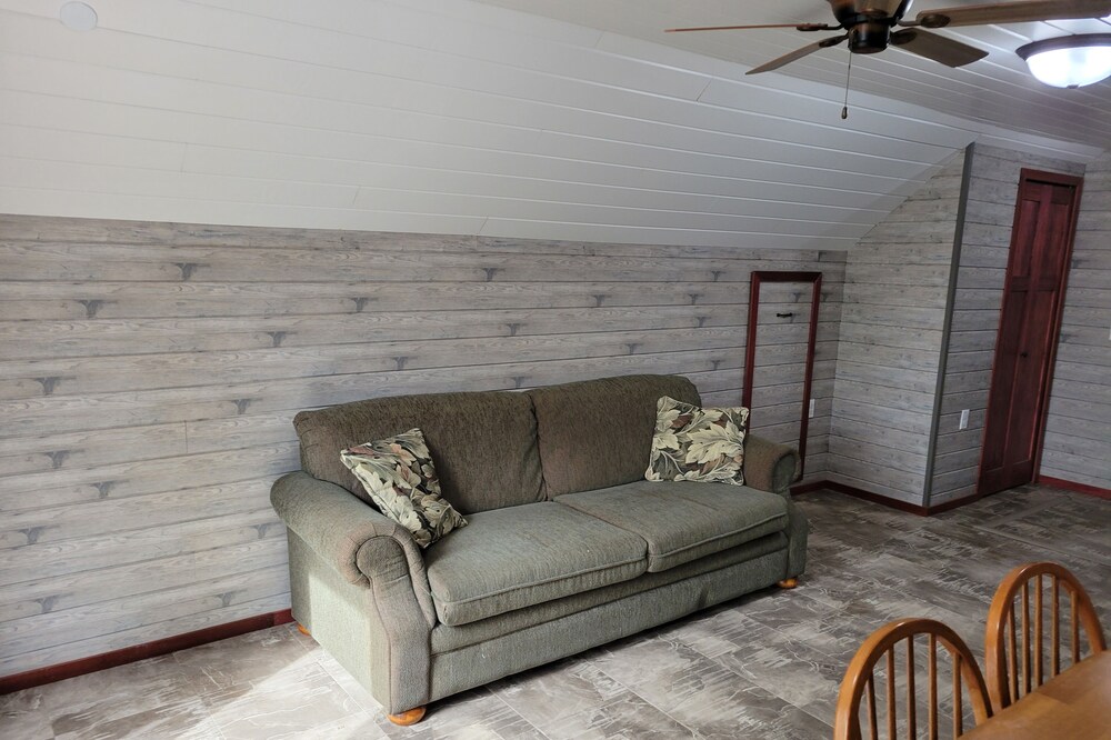 Long Lake Retreat-Bunkhouse