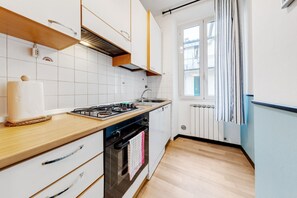 Microwave, oven, stovetop, dishwasher