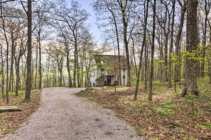 Exterior - Serene Hideaway with Views, 1 Mi to Hike & Ski! (Wintergreen Resort)