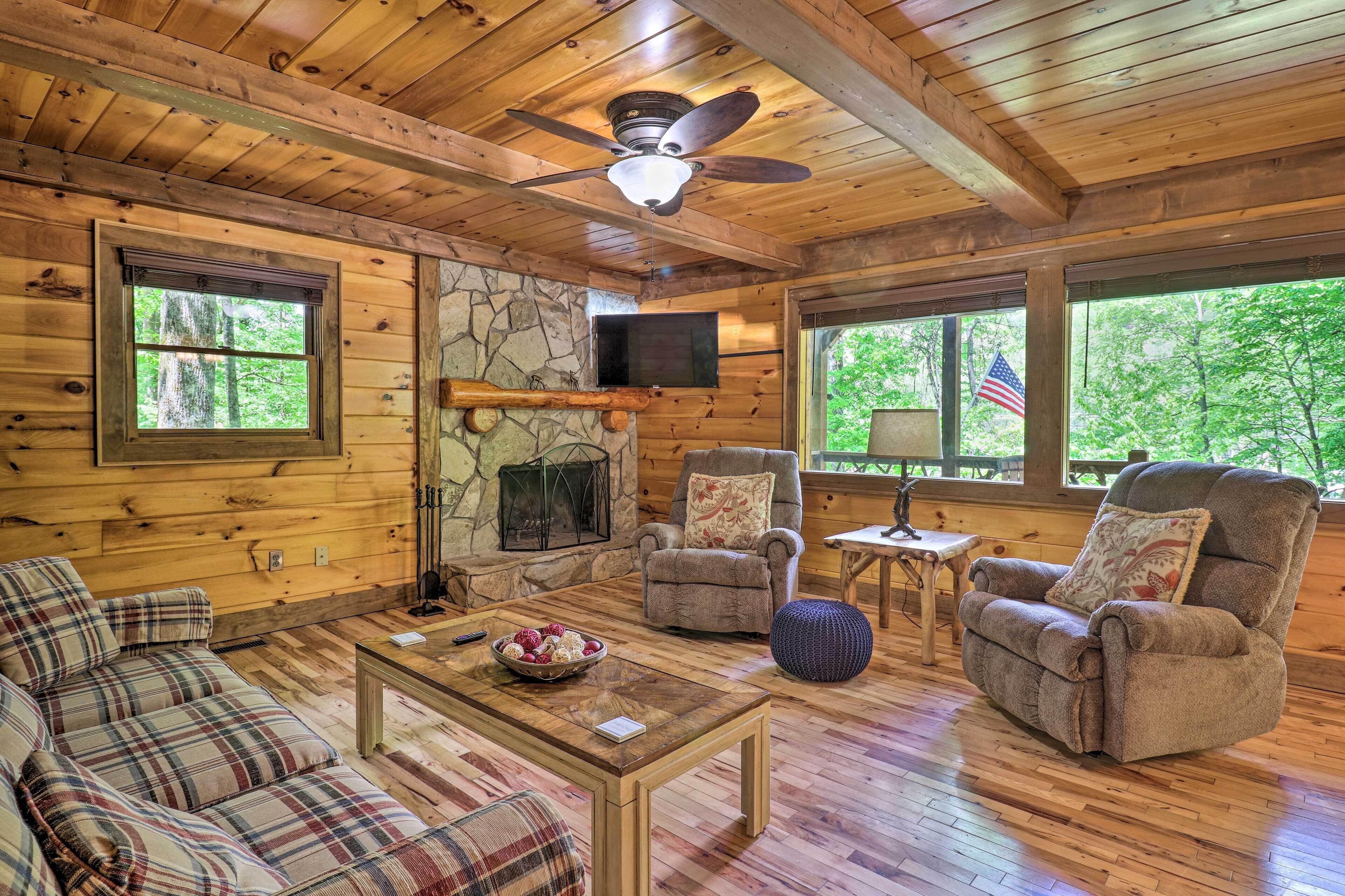 Updated Cabin: <10 Miles to Skiing & Hiking!