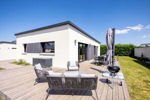 Outdoor dining - House ALL COMFORT with TERRACE, outside shower, NEAR BEACH of Amiets (Cléder)