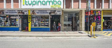 Fachada da propriedade