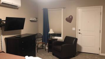 1 多间卧室、熨斗/熨衣板、免费 WiFi、床单