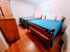 3 bedrooms, WiFi - Sunsplash 5, walk to beach, walk to Main Street (North Myrtle Beach)