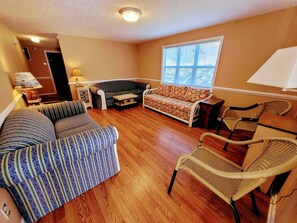 Smart TV - Sunsplash 5, walk to beach, walk to Main Street (North Myrtle Beach)