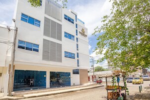 Fachada de la propiedad