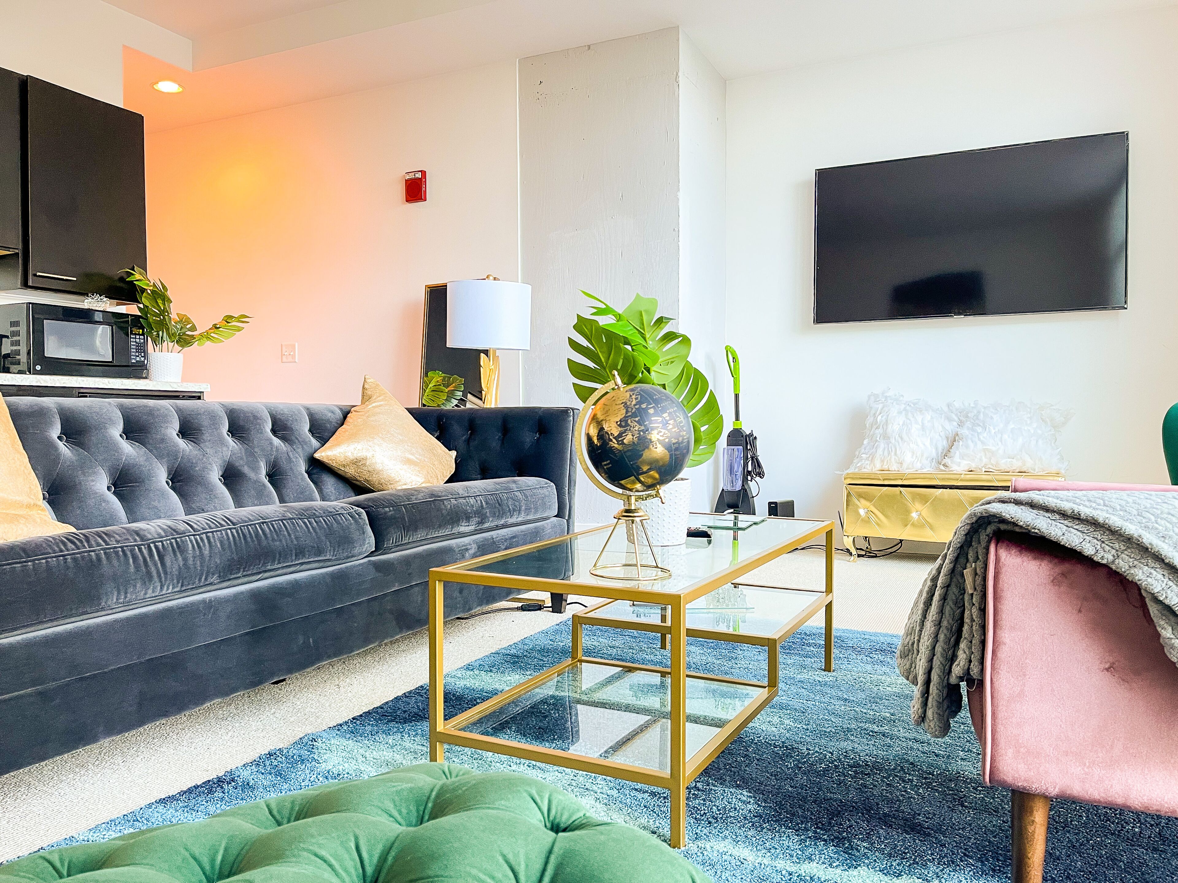 LUXURY D.C. 1Br APT w/Rooftop Pool in Southwest Waterfront
