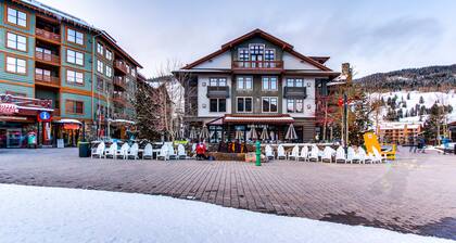 Third-Floor Condo + Loft w/Mtn Views, Balcony, Wood Fireplace, & Shared Hot Tub