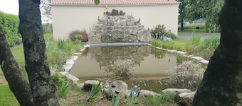 Ruffec charente House peaceful and pleasant setting with park and near ts shops