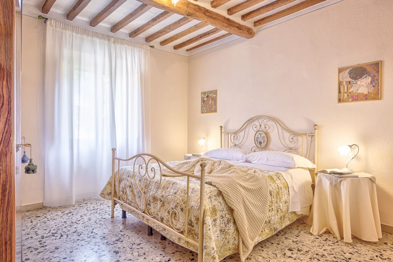 3 chambres, fer et planche à repasser, Wi-Fi, draps fournis