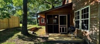 The Hideaway at Bear Mountain Log Cabins
