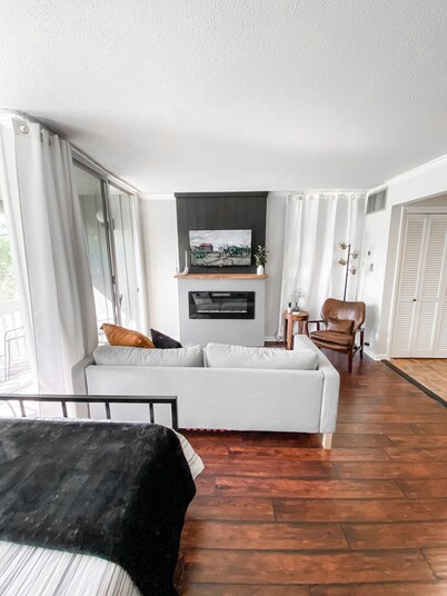 Warm and Cozy Condo with Peaceful Golf Course Views