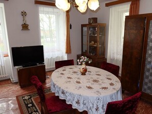 Dining - Beautiful private villa for 8 people with TV and pets allowed (Sobeslav)