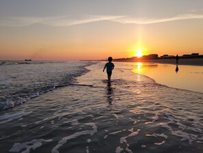 Beach nearby, beach towels - Sea 2 Sea - 4 Bdrm w/ Pool and New Patio - 1 Minute Walk to Beach (Oak Island)