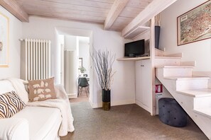 Smart TV - Monserrato Historical by Campo de' Fiori (Roma)