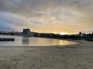 Beach nearby - Sunrise Apt near beach SmartTV & Netflix (Birzebbuga)