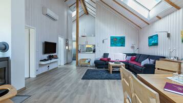 Flatskjerm-TV og TV-spill