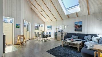 TV, peis, videospill og stereoanlegg