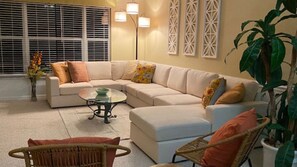 Smart TV - Beautiful Ocean Access Condo on Nature Preserve (Naples)